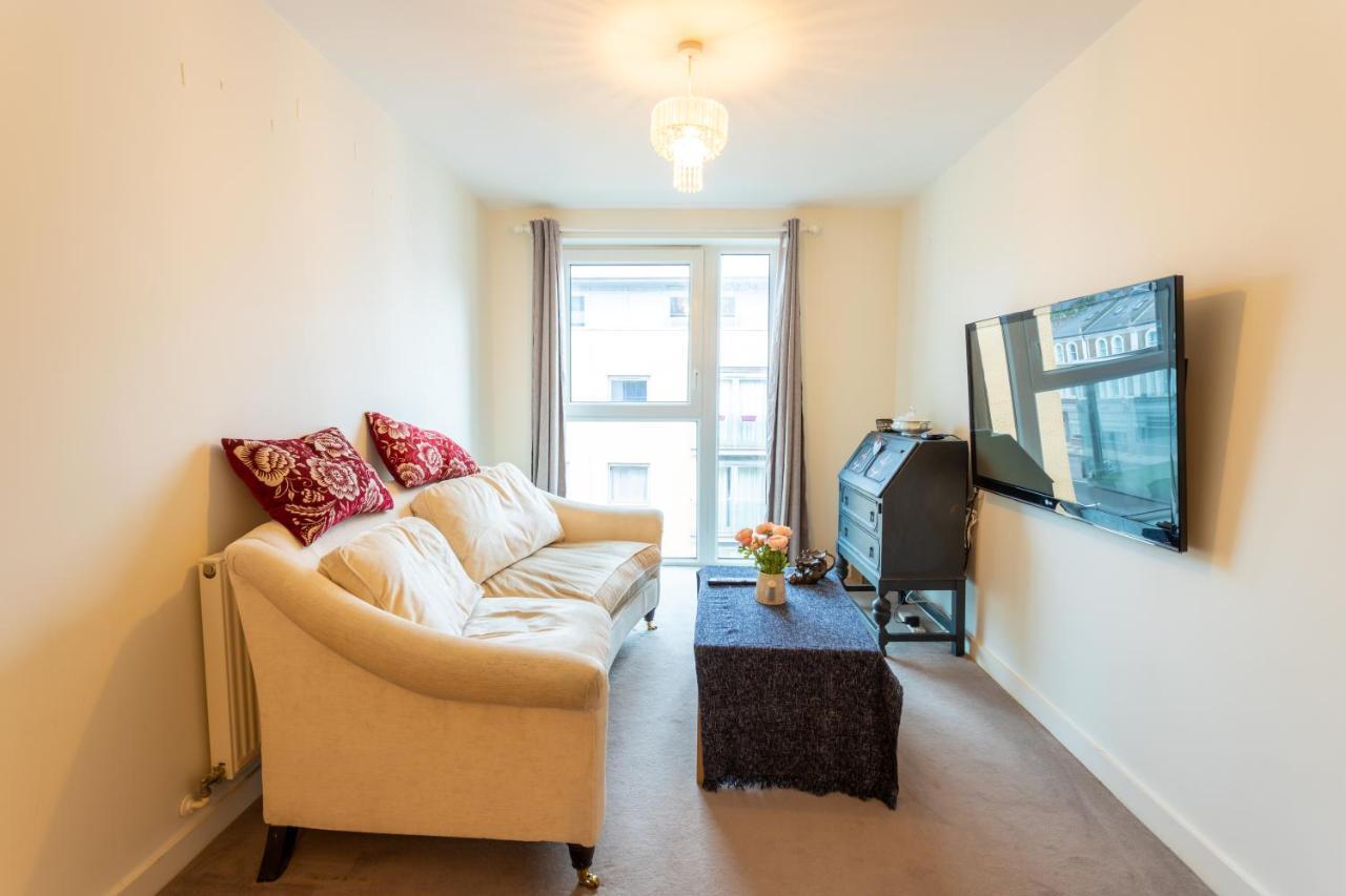 Amazing Modern 2 Bedroom Flat In Greenwich For 4 People Londres Exterior foto