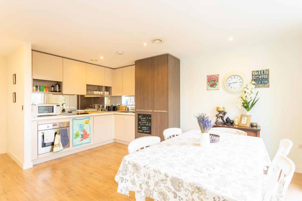 Amazing Modern 2 Bedroom Flat In Greenwich For 4 People Londres Exterior foto